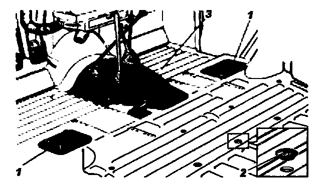 Расположение люков и заглушек в полу кузова